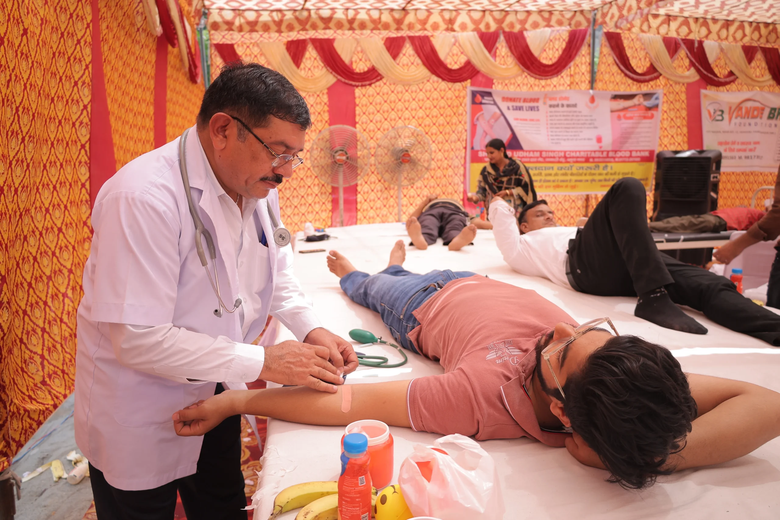 Ishaan Hospital Blood Donation Camp